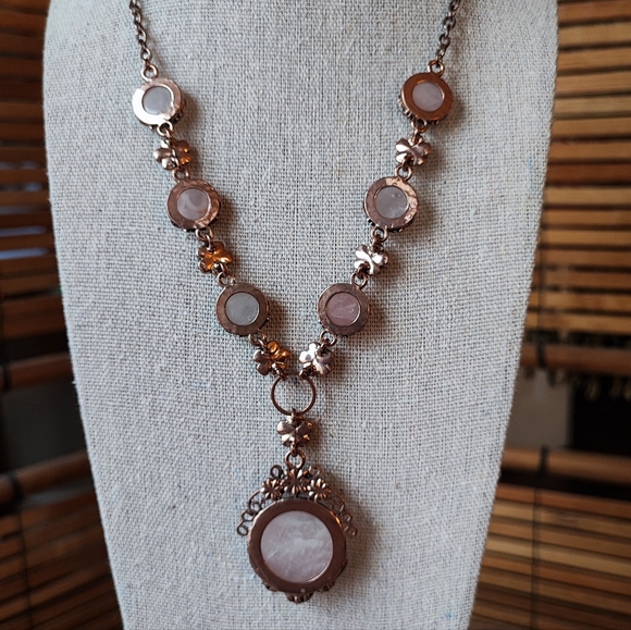 Rose Gold Coppery Rose Quartz Medallion Necklace and Earrings Set Unsigned EUC - Picture 3 of 15